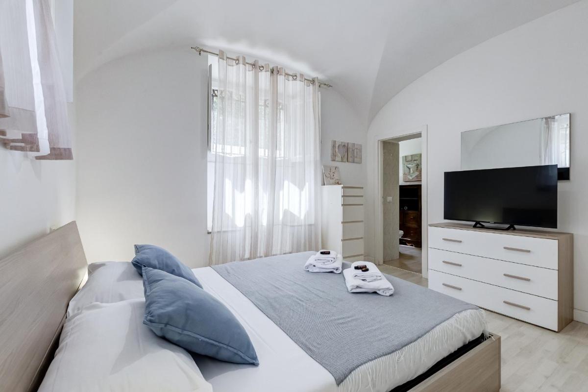 NEW! BRESCIA CENTRAL Apartment - image 7