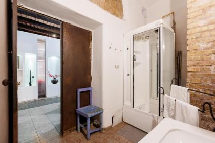 Navona Glamour Apartment - image 10