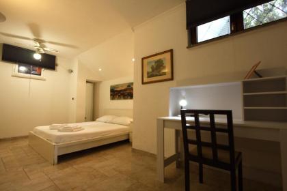 Appia Antica 2BR with swimming pool - image 10