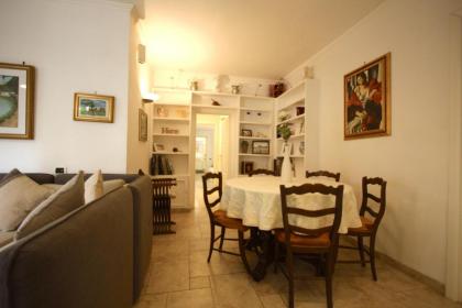 Appia Antica 2BR with swimming pool - image 11