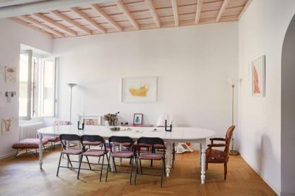 Trastevere Stylish Loft - image 8