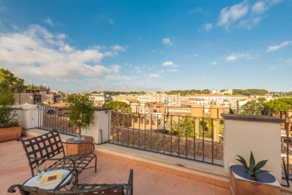 Trastevere Terrace Attic - image 14