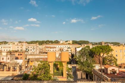 Trastevere Terrace Attic - image 15