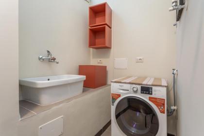 3-BDR Apartment Prati Urban Charm - image 14