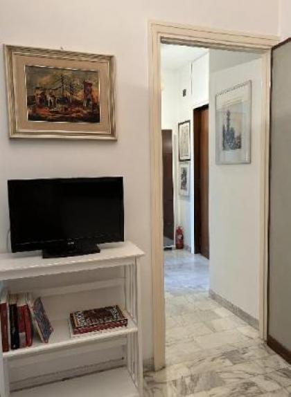 Tiberia Apartment - image 12