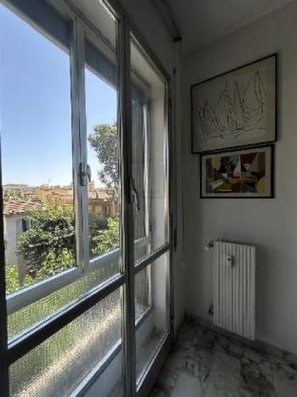 Tiberia Apartment - image 5