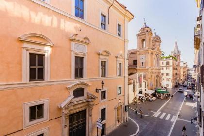 PIAZZA DI SPAGNA 72 suite - Your Italian Holidays - image 3