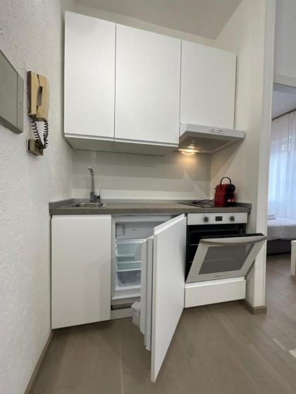 Bilocale San Giovanni design apartament - image 13