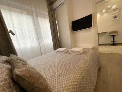 Bilocale San Giovanni design apartament - image 6