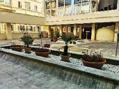 Nice apartment in Roma near San Giovanni Train Station - image 6