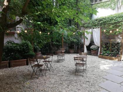 Guesthouse Coronari Courtyard - image 6