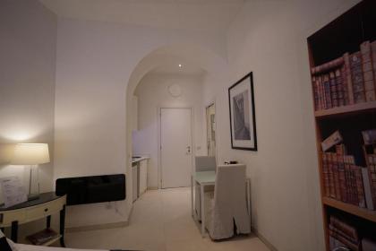 Aureliana Apartments - image 10