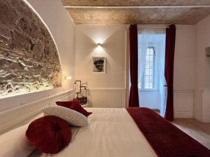 Domus Avi - Guest House - image 2