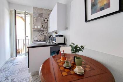 Cozy Navona Flat - image 14