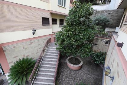 Piramide - Charme Apartment - image 12