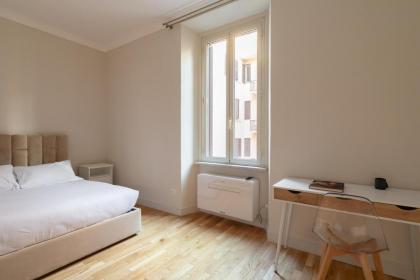 Esquilino Charming Apartment - image 17