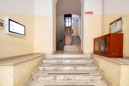 HT SUNNY1 bedroom Apartment by the Vatican - image 8