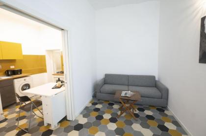 Trendy and Comfy Apartment in Hip San Lorenzo - image 12