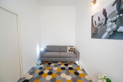 Trendy and Comfy Apartment in Hip San Lorenzo - image 17