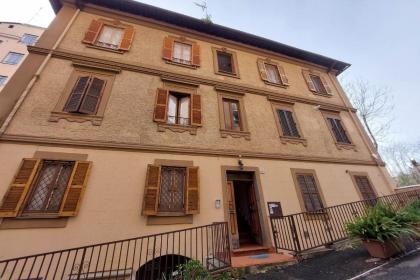 Homs Apartment In Rome - image 20