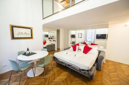 Spanish Steps Romantic Nest - image 9