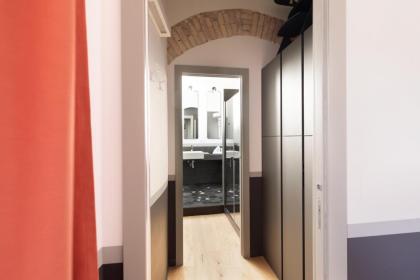 Trastevere Charming Rosa Apartment - image 19