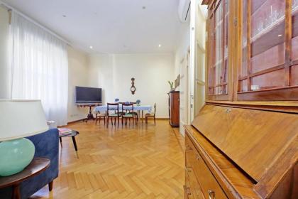 Spacious Parioli Apartment - image 2