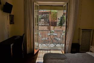 Garden of Rome Guesthouse - image 5