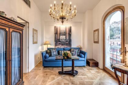 Trastevere Outstanding 4 BR Terraced Apartment - image 11