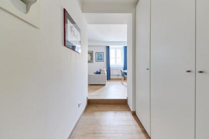 iFlat Lovely Modern Apartment - image 19