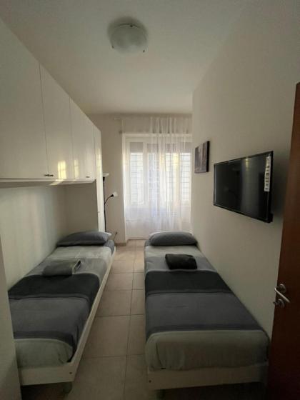 Monti Deluxe Apartment - image 13