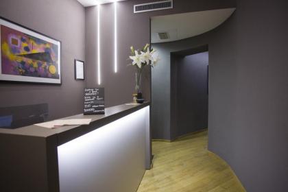 Colosseo Prestige Rooms - image 16