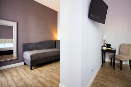 Colosseo Prestige Rooms - image 17