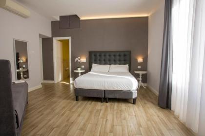 Colosseo Prestige Rooms - image 18